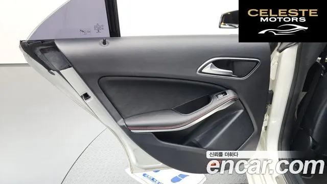 MERCEDES AMG CLA-Classe C117 CLA250 4MATIC AMG Line 2017 — photo 15 sur 35