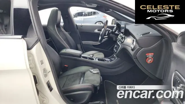 MERCEDES AMG CLA-Classe C117 CLA250 4MATIC AMG Line 2017 — photo 16 sur 35