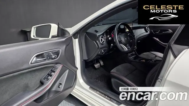 MERCEDES AMG CLA-Classe C117 CLA220 AMG Line 2018 — photo 13 sur 42