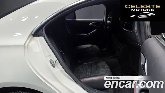 MERCEDES AMG CLA-Classe C117 CLA220 AMG Line 2018 — photo 18 sur 42