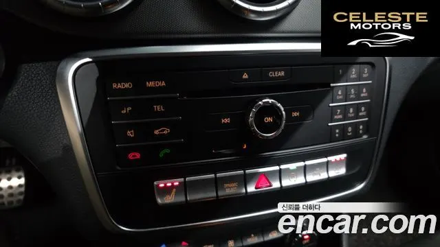 MERCEDES AMG CLA-Classe C117 CLA220 AMG Line 2018 — photo 25 sur 42