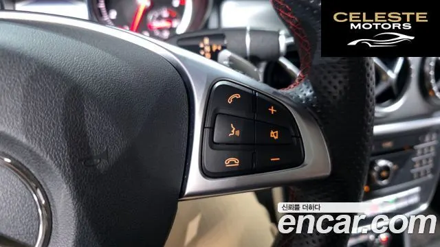 MERCEDES AMG CLA-Classe C117 CLA220 AMG Line 2018 — photo 31 sur 42