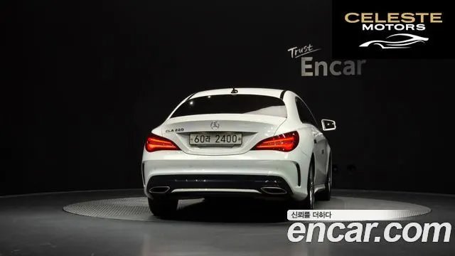 MERCEDES AMG CLA-Classe C117 CLA220 AMG Line 2018 — photo 4 sur 42