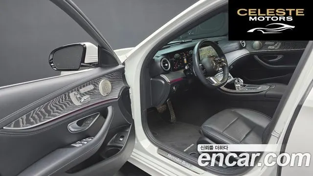 MERCEDES AMG E-Classe W213 E350 4MATIC AMG Line 2022 — photo 13 sur 32