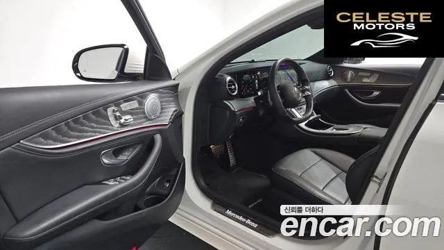 MERCEDES AMG E-Classe W213 E350 4MATIC AMG Line 2021 — photo 12 sur 35