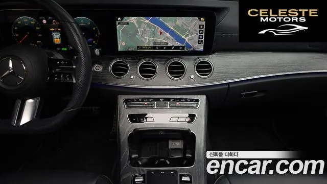 MERCEDES AMG E-Classe W213 E350 4MATIC AMG Line 2021 — photo 19 sur 35