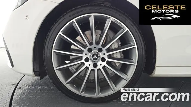 MERCEDES AMG E-Classe W213 E350 4MATIC AMG Line 2021 — photo 4 sur 35