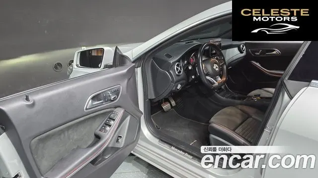 MERCEDES AMG CLA-Classe C117 CLA220 AMG Line 2019 — photo 10 sur 20