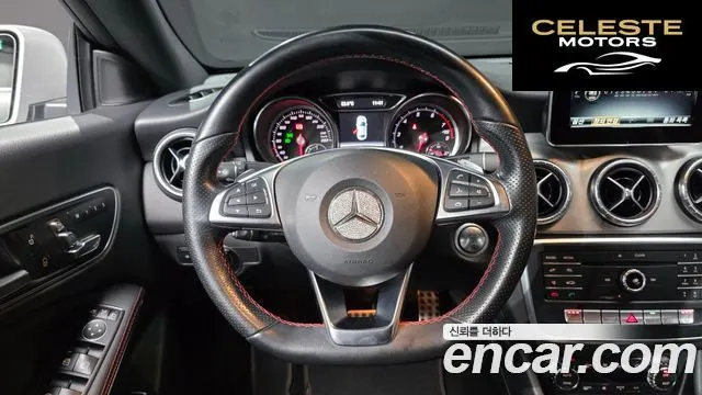 MERCEDES AMG CLA-Classe C117 CLA220 AMG Line 2019 — photo 13 sur 20