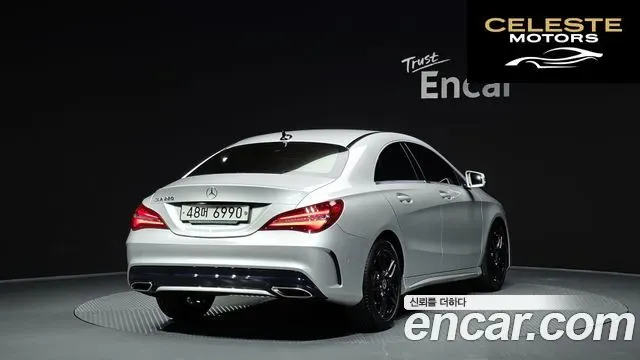 MERCEDES AMG CLA-Classe C117 CLA220 AMG Line 2019 — photo 2 sur 20