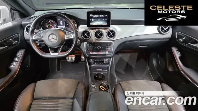 MERCEDES AMG CLA-Classe C117 CLA220 AMG Line 2019 — photo 7 sur 20