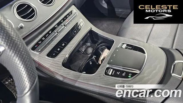 MERCEDES AMG E-Classe W213 E350 4MATIC AMG Line 2022 — photo 25 sur 31