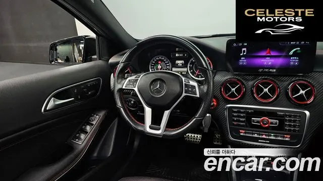 MERCEDES AMG A-Classe W176 A45 AMG 4MATIC 2015 — photo 12 sur 20