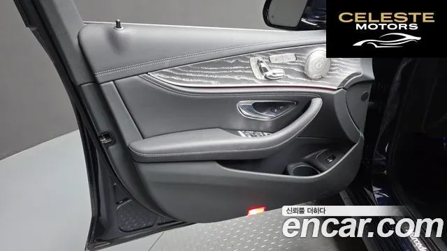 MERCEDES AMG E-Classe W213 E350 4MATIC AMG Line 2022 — photo 14 sur 32