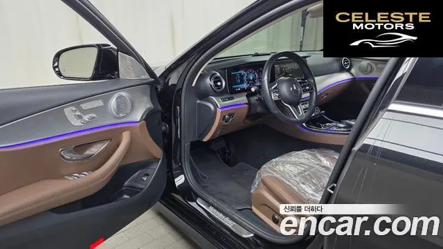 MERCEDES AMG E-Classe W213 E300 4MATIC AMG Line 2020 — photo 10 sur 20