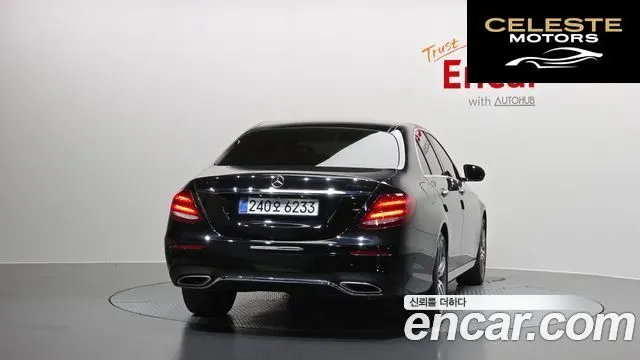 MERCEDES AMG E-Classe W213 E300 4MATIC AMG Line 2020 — photo 4 sur 20