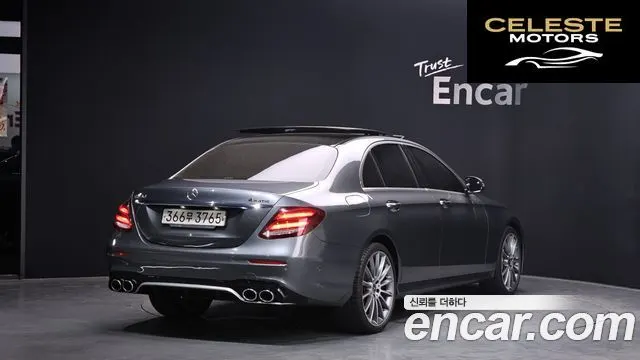 MERCEDES AMG E-Classe W213 E350 4MATIC AMG Line 2019 — photo 2 sur 35