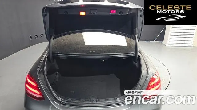 MERCEDES AMG E-Classe W213 E350 4MATIC AMG Line 2019 — photo 26 sur 35