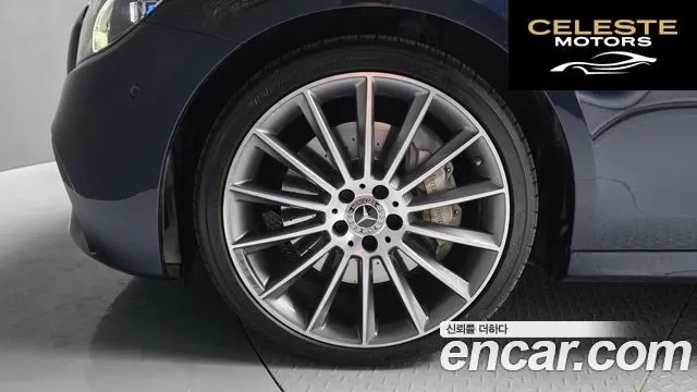 MERCEDES AMG E-Classe W213 E350 4MATIC AMG Line 2022 — photo 5 sur 32
