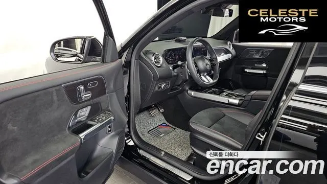 MERCEDES AMG GLB-Classe X247 AMG GLB35 4MATIC 2024 — photo 13 sur 31