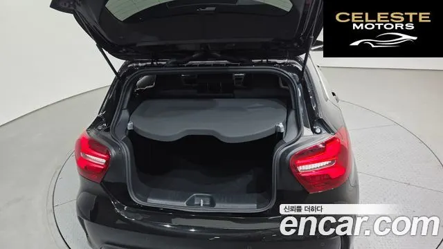 MERCEDES AMG A-Classe W176 A200 AMG Line 2018 — photo 20 sur 20