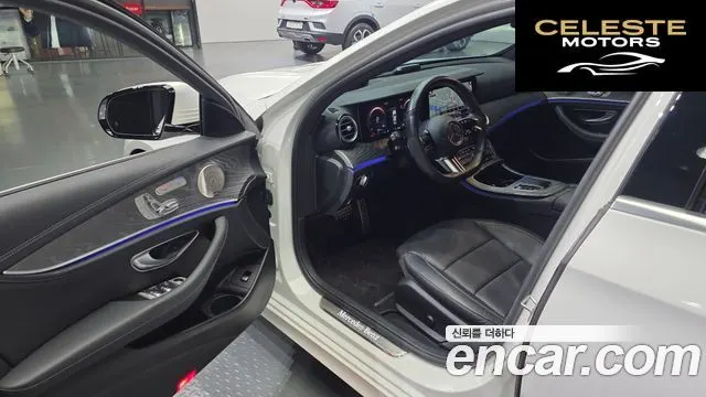 MERCEDES AMG E-Classe W213 E350 4MATIC AMG Line 2022 — photo 13 sur 33