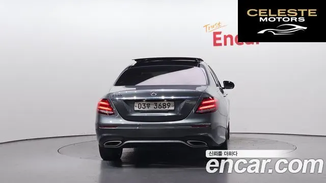 MERCEDES AMG E-Classe W213 E300 AMG Line 2017 — photo 4 sur 20