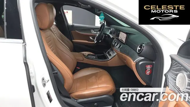 MERCEDES AMG E-Classe W213 E350 4MATIC AMG Line 2021 — photo 11 sur 26