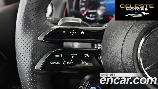MERCEDES AMG GLB-Classe X247 AMG GLB35 4MATIC 2024 — photo 16 sur 31