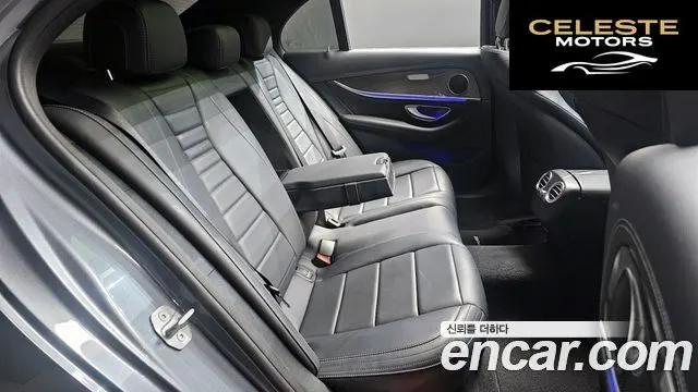 MERCEDES AMG E-Classe W213 E300 4MATIC AMG Line 2017 — photo 18 sur 31