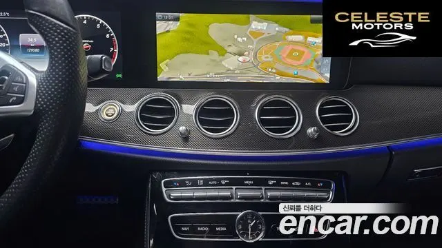 MERCEDES AMG E-Classe W213 E300 4MATIC AMG Line 2017 — photo 20 sur 31