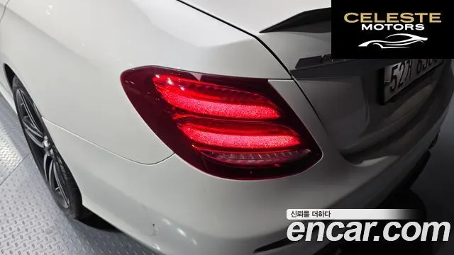 MERCEDES AMG E-Classe W213 E63 AMG 4MATIC+ 2018 — photo 9 sur 32