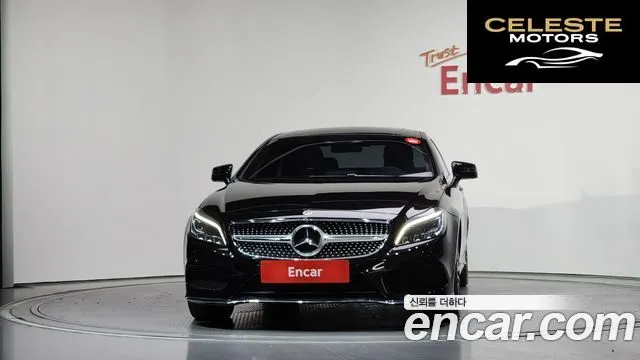 MERCEDES AMG CLS-Classe W218 CLS250 d 4MATIC AMG Line 2017 — photo 3 sur 30
