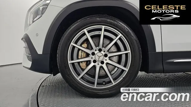 MERCEDES AMG GLB-Classe X247 AMG GLB35 4MATIC 2022 — photo 5 sur 31