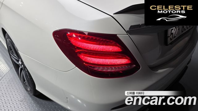 MERCEDES AMG E-Classe W213 E63 AMG 4MATIC+ 2018 — photo 9 sur 32