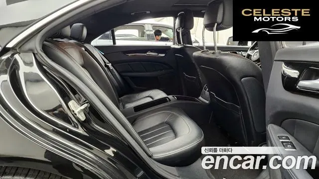 MERCEDES AMG CLS-Classe W218 CLS250 d 4MATIC AMG Line 2017 — photo 18 sur 30