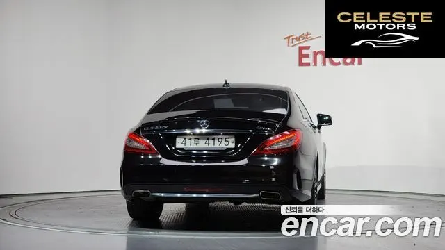 MERCEDES AMG CLS-Classe W218 CLS250 d 4MATIC AMG Line 2017 — photo 4 sur 30