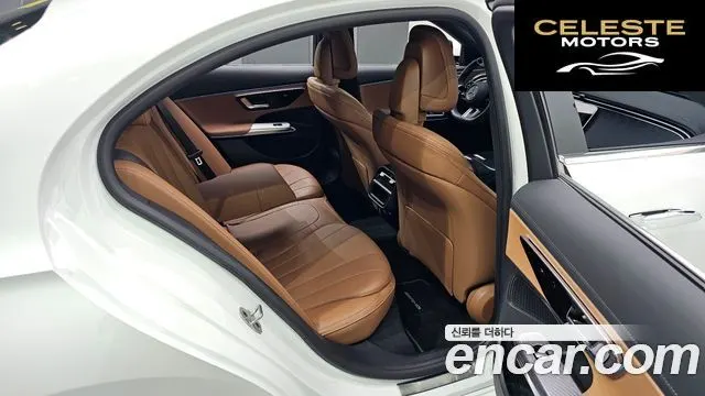 MERCEDES AMG E-Classe W214 E200 AMG Line 2026 — photo 17 sur 36