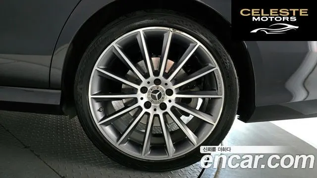 MERCEDES AMG E-Classe W213 E350 4MATIC AMG Line 2022 — photo 7 sur 29