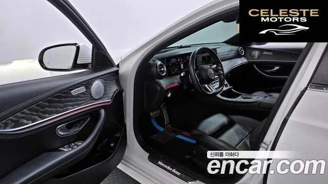 MERCEDES AMG E-Classe W213 E350 4MATIC AMG Line Edition 2021 — photo 13 sur 34