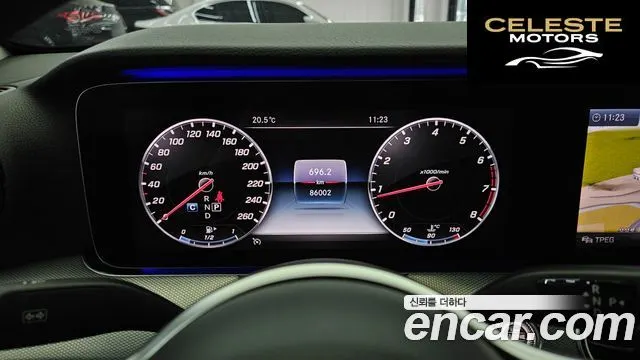 MERCEDES AMG E-Classe W213 E300 4MATIC AMG Line 2019 — photo 8 sur 26