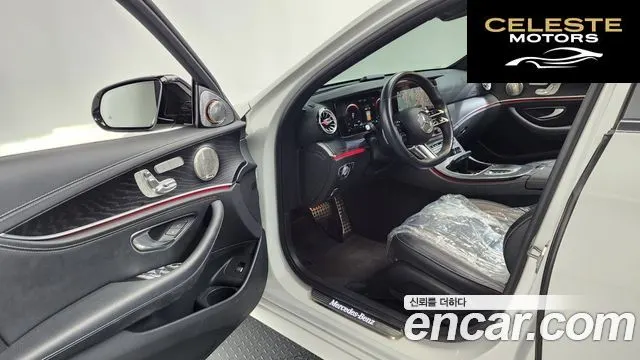 MERCEDES AMG E-Classe W213 E220d 4MATIC AMG Line 2021 — photo 13 sur 35