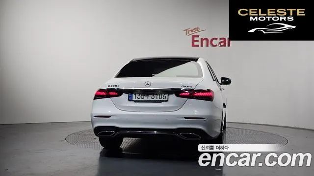 MERCEDES AMG E-Classe W213 E220d 4MATIC AMG Line 2021 — photo 4 sur 35
