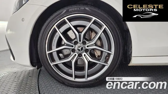 MERCEDES AMG E-Classe W213 E220d 4MATIC AMG Line 2021 — photo 5 sur 35