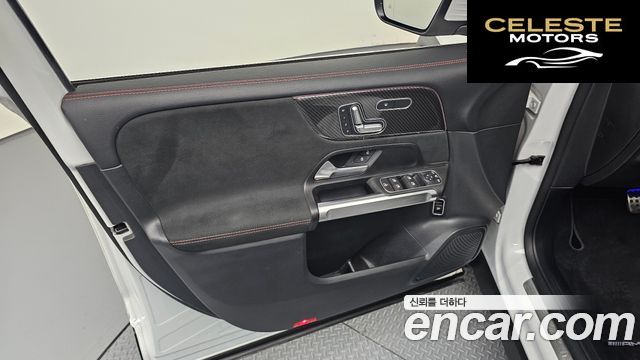 MERCEDES AMG GLB-Classe X247 AMG GLB35 4MATIC 2022 — photo 14 sur 31