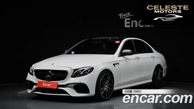 MERCEDES AMG E-Classe W213 E300 4MATIC AMG Line 2018 — photo 22 sur 26