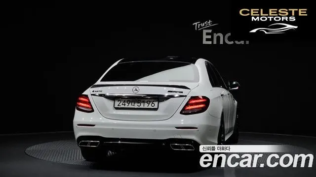 MERCEDES AMG E-Classe W213 E300 4MATIC AMG Line 2018 — photo 4 sur 26