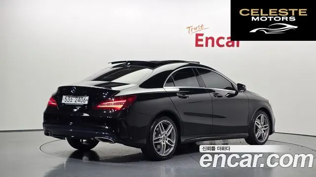 MERCEDES AMG CLA-Classe C117 CLA220 AMG Line 2018 — photo 2 sur 28