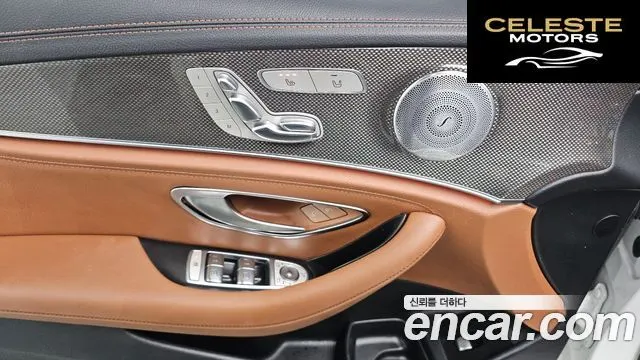 MERCEDES AMG E-Classe W213 E300 4MATIC AMG Line 2018 — photo 29 sur 32