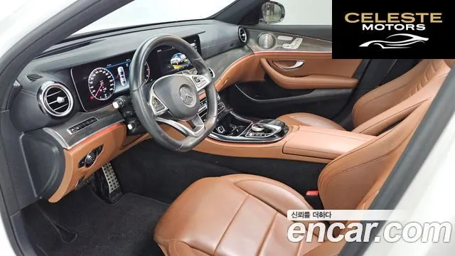 MERCEDES AMG E-Classe W213 E300 4MATIC AMG Line 2018 — photo 32 sur 32